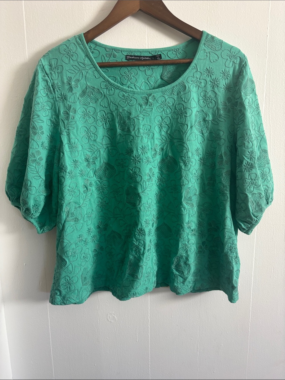 Gudrun Sjoden Green FloraEmbroidered Scoop Neck Women’s Top 100% Organic Cotton